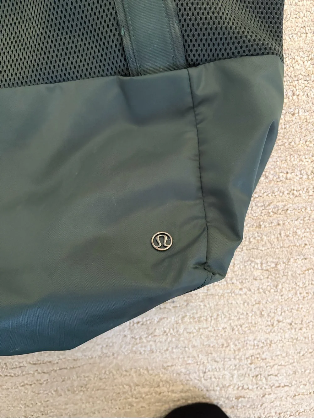 lululemon athletica spacious dark
